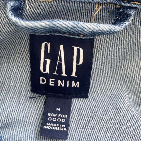 Gap Denim Jean Jacket. NWT - Picture 6 of 11